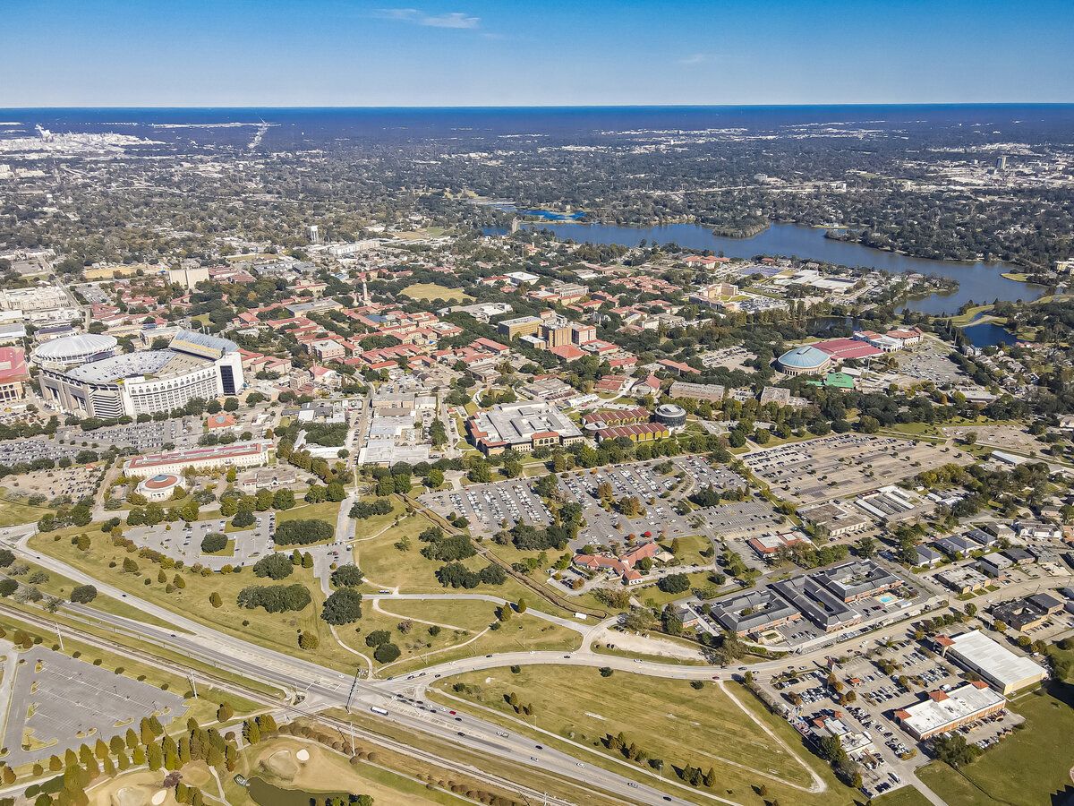 Staybridge Suites: 4001 Nicholson Dr, Baton Rouge, LA 70808